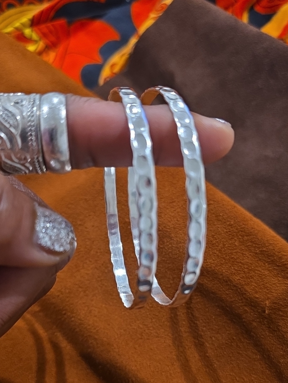 925 Sterling Silver Hammered Bangles Braclets Set Of Two. Ladies Size 8